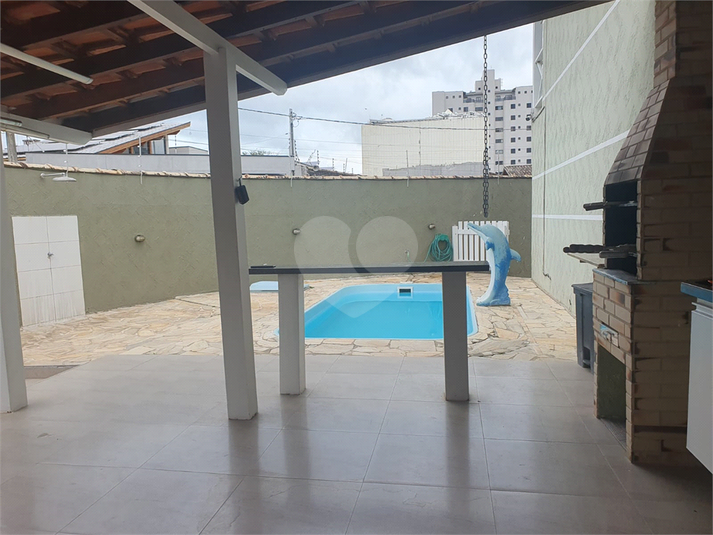 Foto REO1100335