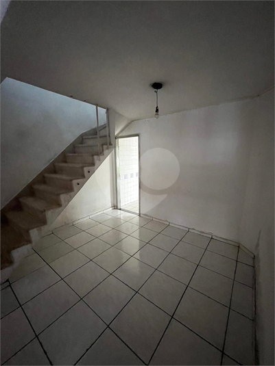 Foto REO1100364