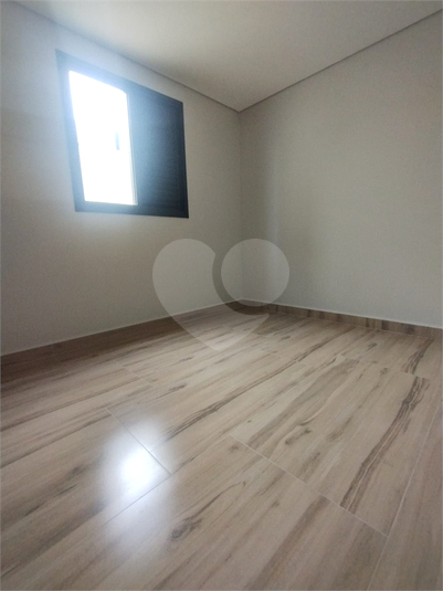 Foto REO1100375