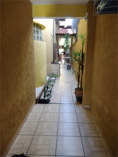 Foto REO1100381