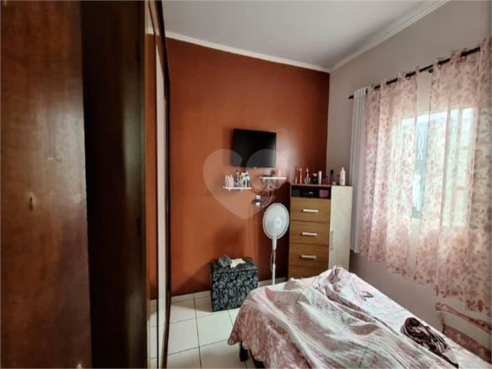 Foto REO1100400