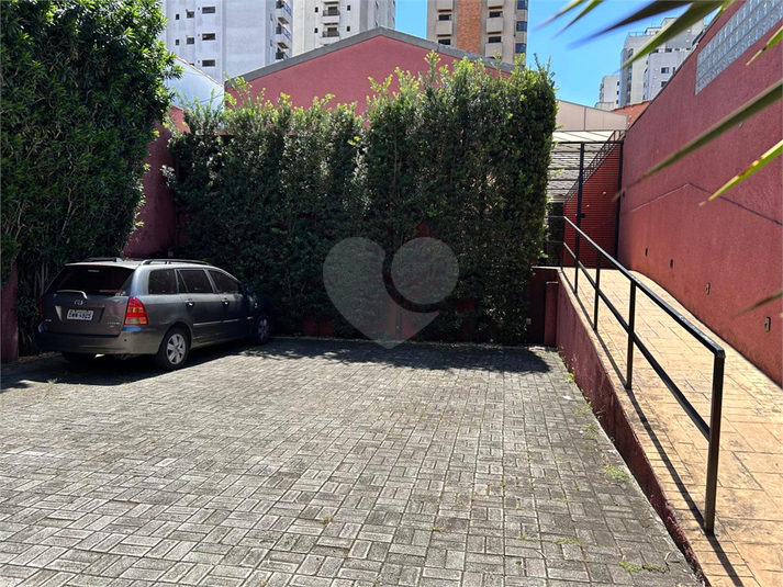 Foto REO1100421
