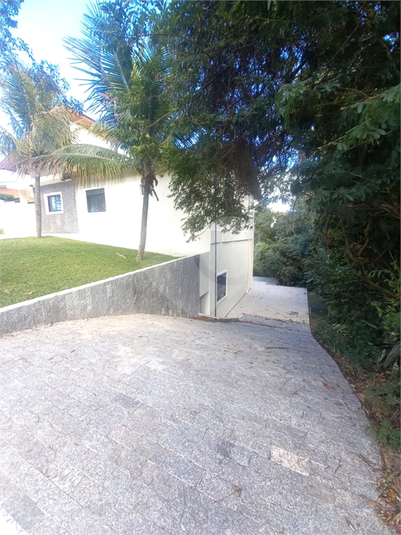 Foto REO1100438