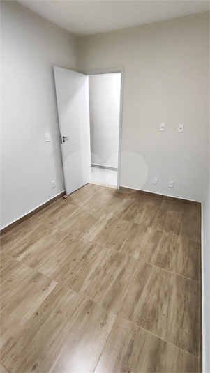 Foto REO1100442