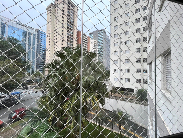 Foto REO1100450