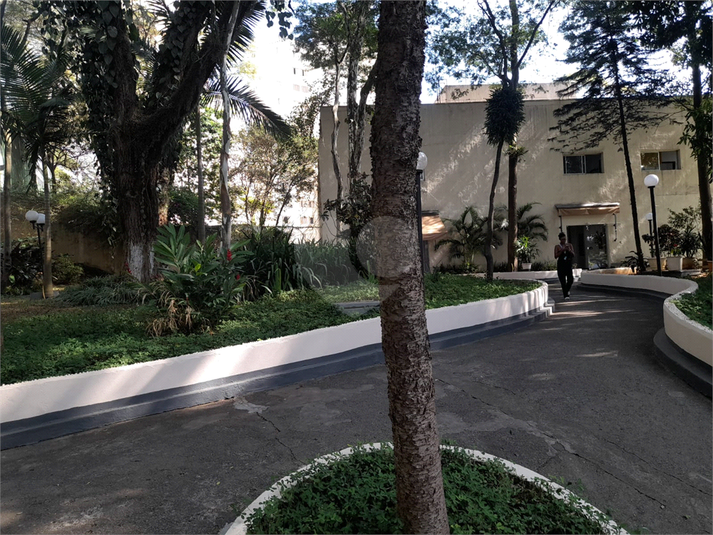 Foto REO1100463
