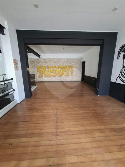 Foto REO1100481