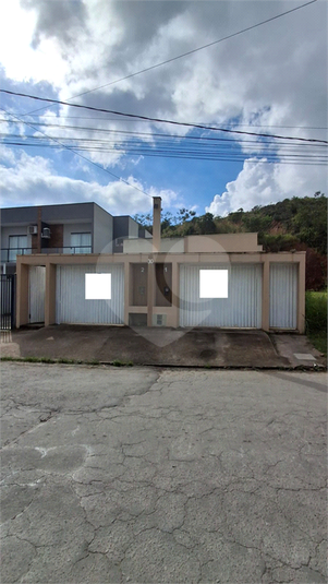 Foto REO1100500
