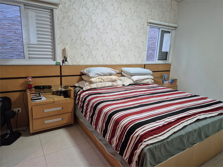 Foto REO1100501