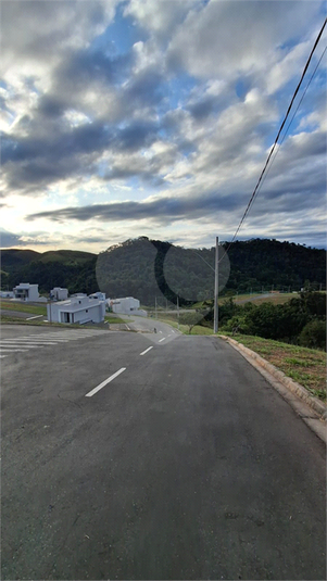 Foto REO1100519