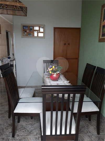 Foto REO1100520