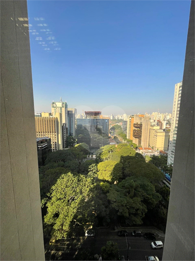 Foto REO1100523