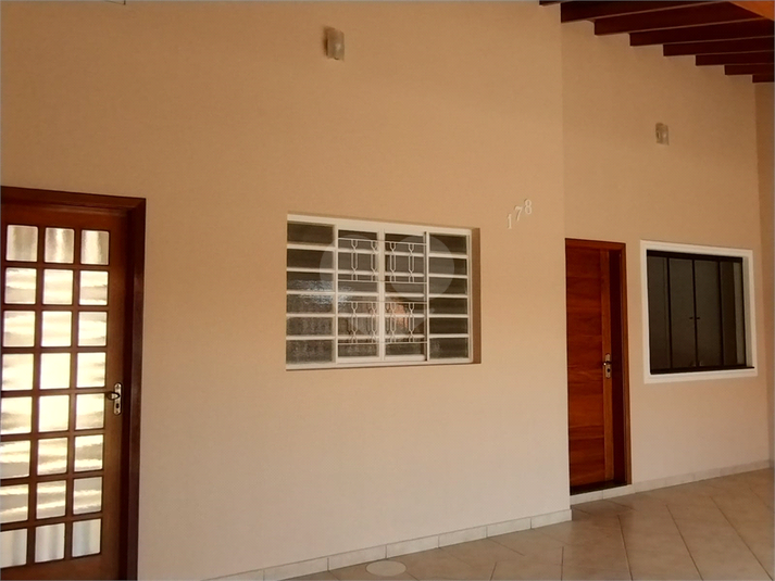 Foto REO1100537