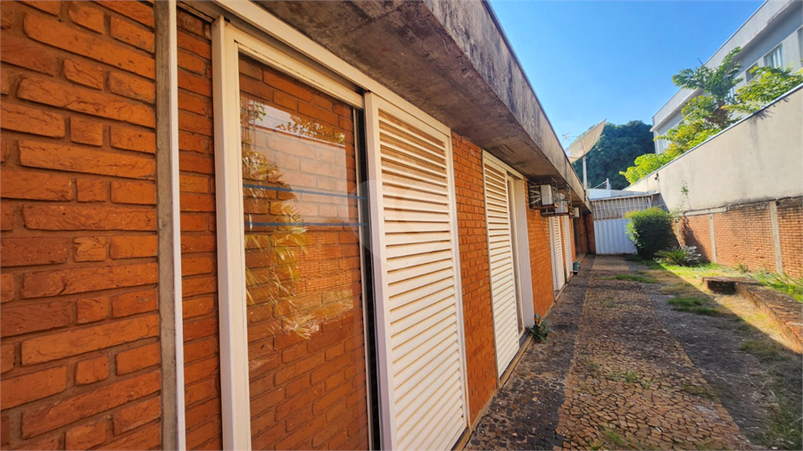 Foto REO1100574