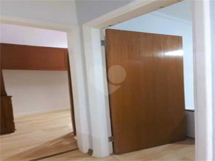 Foto REO1100588