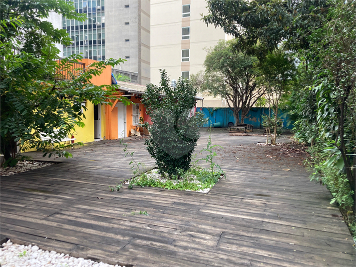 Foto REO1100644