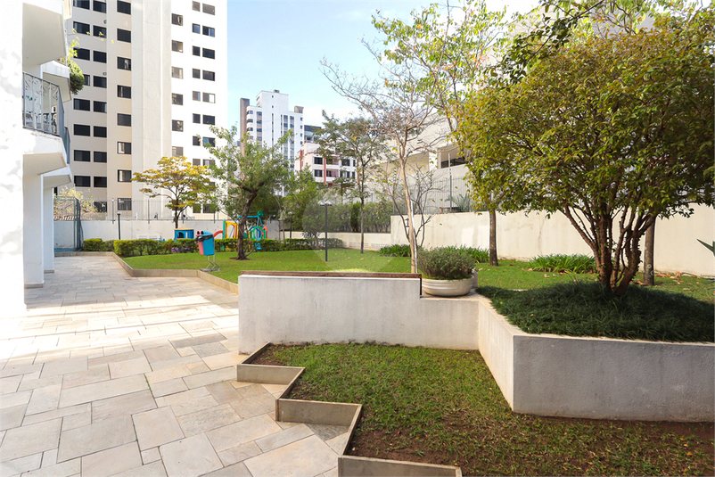 Foto REO1100647