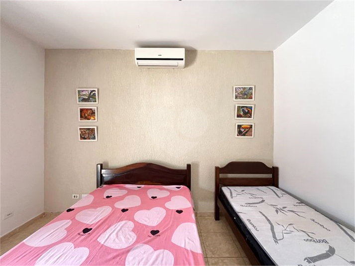 Foto REO1100666
