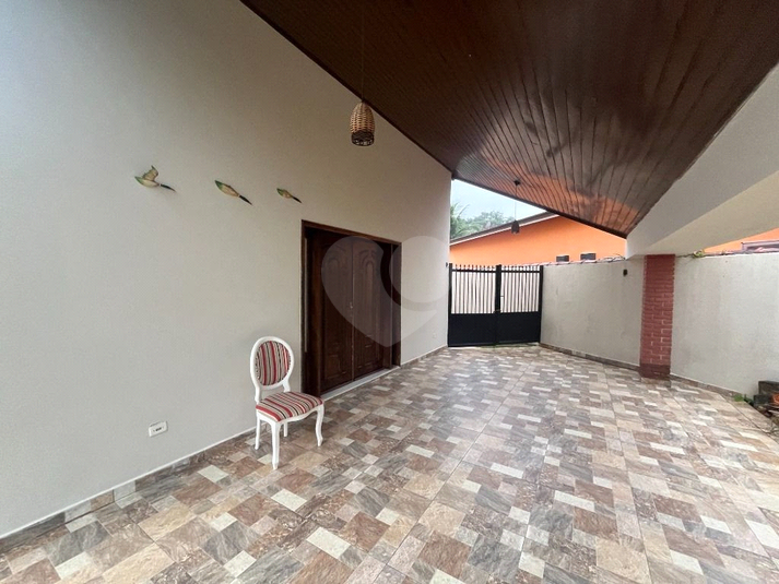 Foto REO1100666