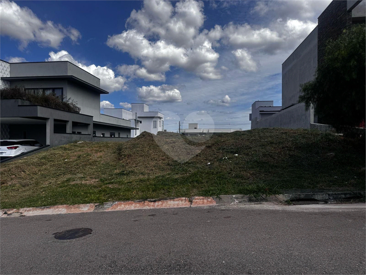 Foto REO1100683