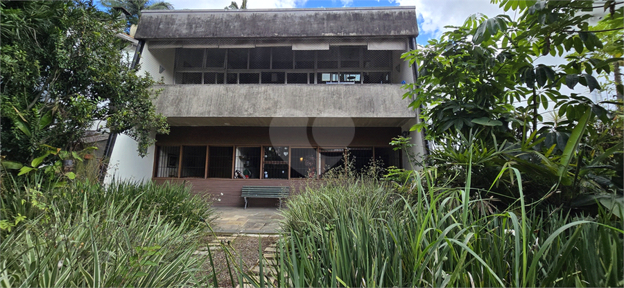 Foto REO1100752