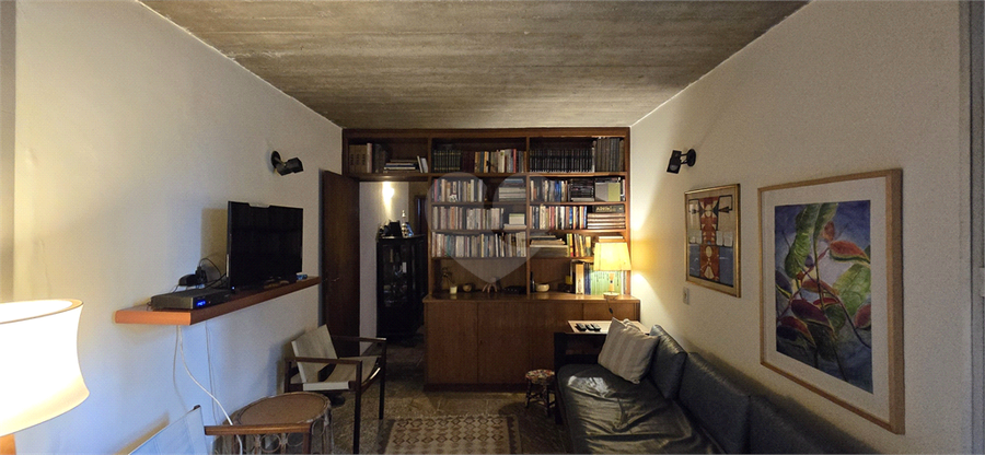 Foto REO1100752