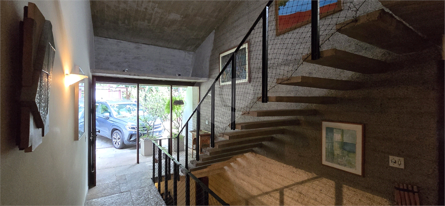 Foto REO1100752