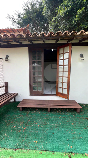 Foto REO1100756