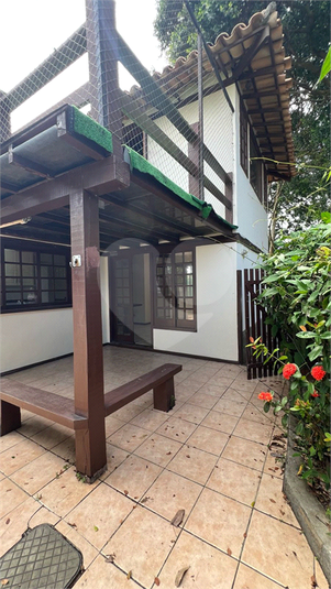 Foto REO1100756