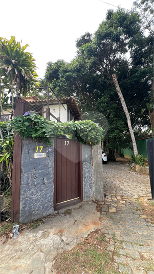 Foto REO1100756