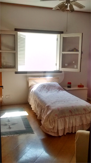 Foto REO1100757