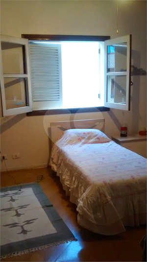 Foto REO1100757