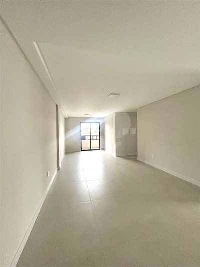 Foto REO1100760