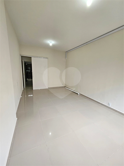 Foto REO1100773