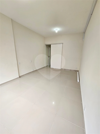 Foto REO1100773