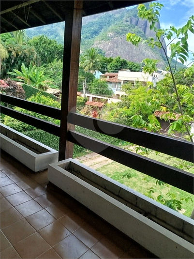Foto REO1100782