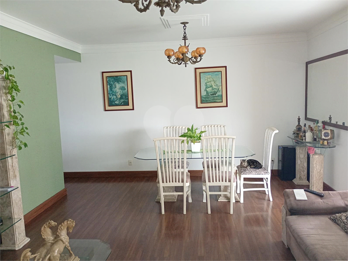 Foto REO1100786