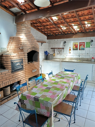 Foto REO1100788