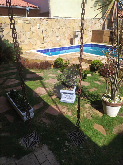 Foto REO1100788