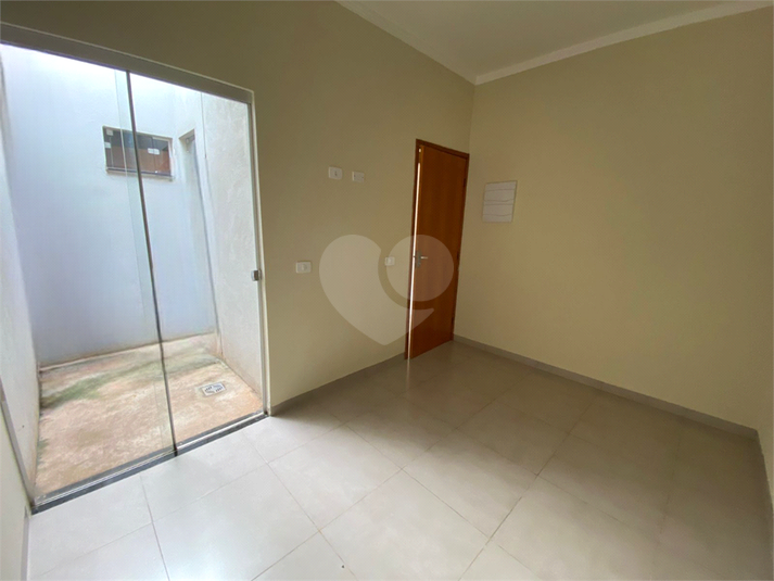 Foto REO1100800