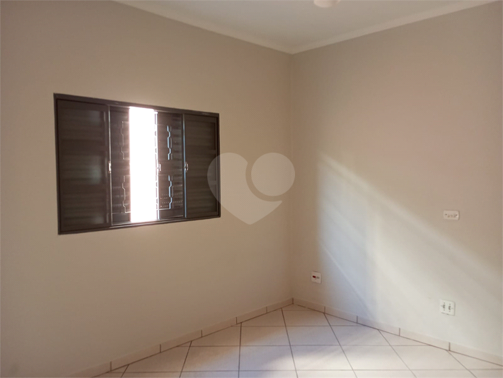 Foto REO1100835