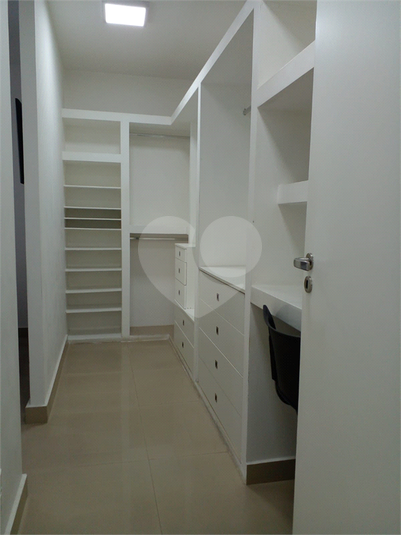 Foto REO1100846