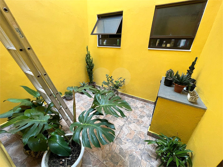 Foto REO1100850