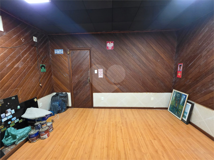 Foto REO1100857