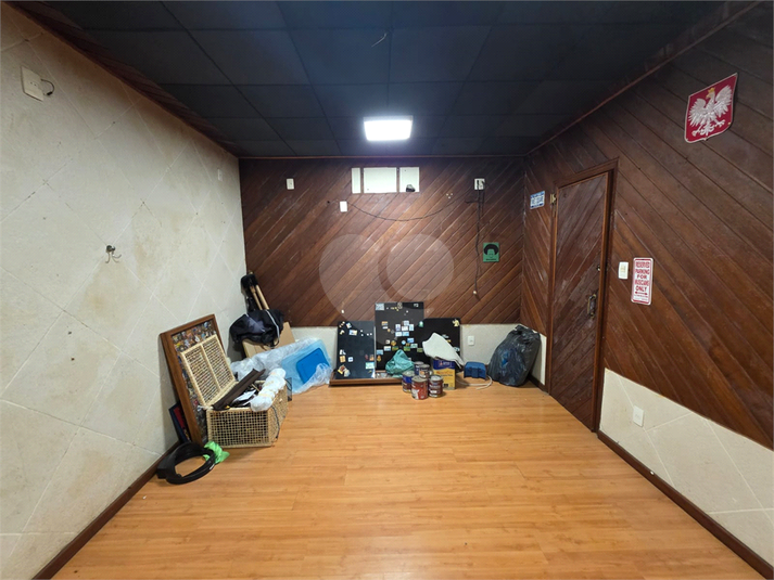 Foto REO1100857