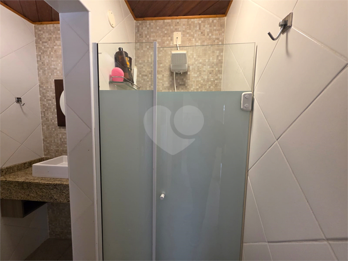 Foto REO1100857