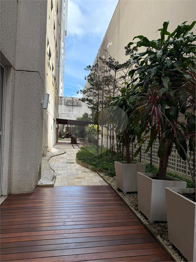 Foto REO1100858