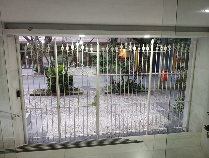 Foto REO1100863