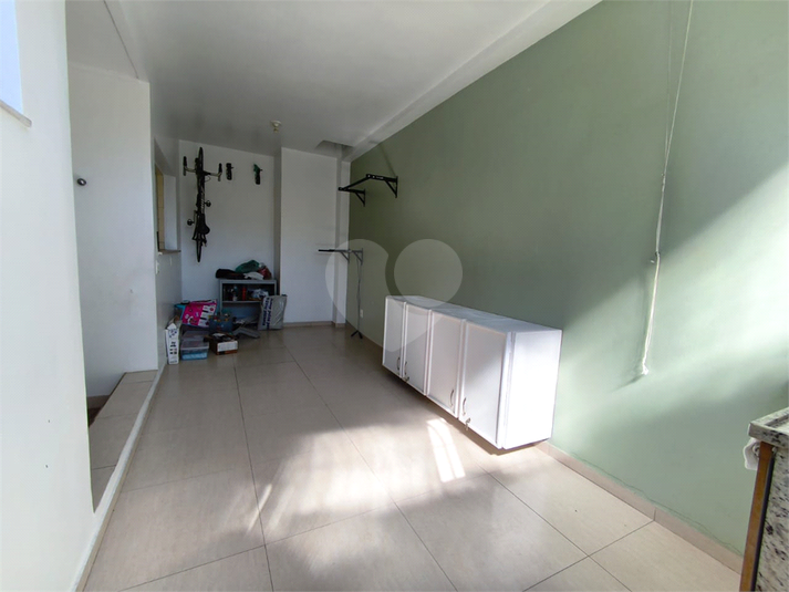 Foto REO1100863