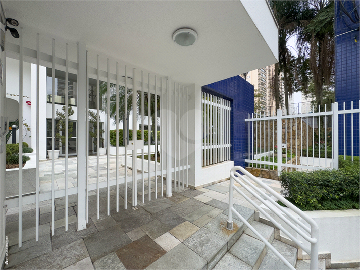 Foto REO1100868